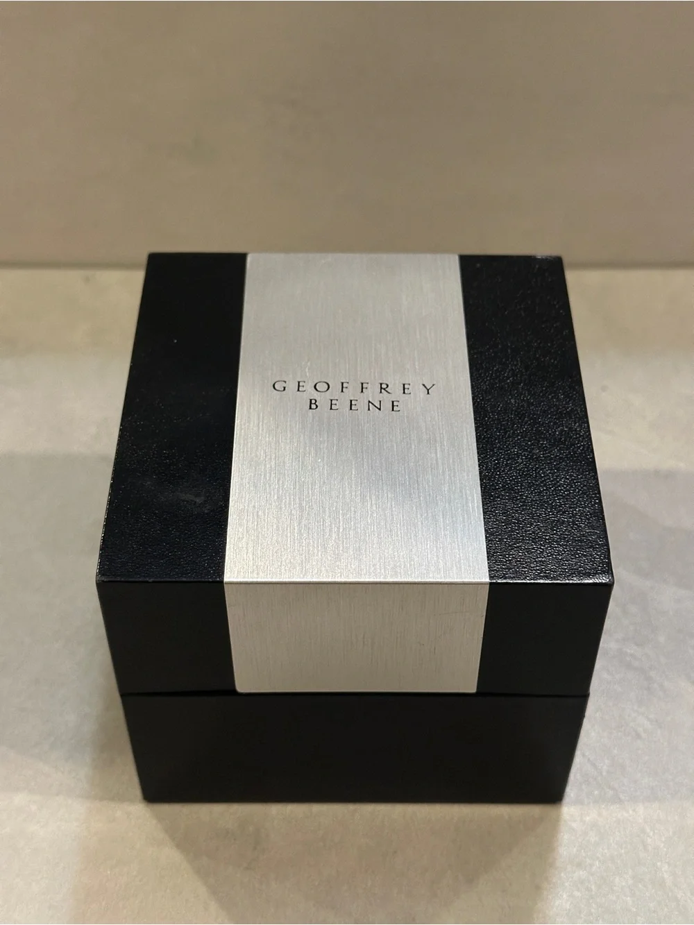 Geoffrey Beene In Box Men's Silver Black Leather Strap Watch **Needs Battery**